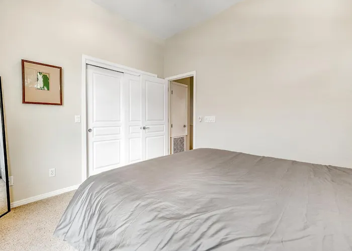 Shaded * Scottsdale